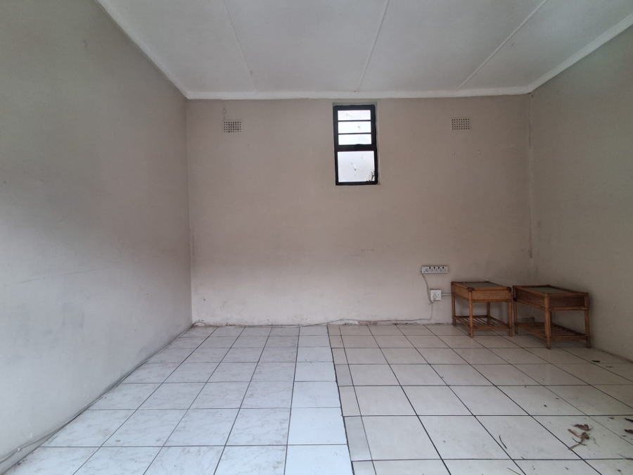17 Bedroom Property for Sale in Quigney Eastern Cape